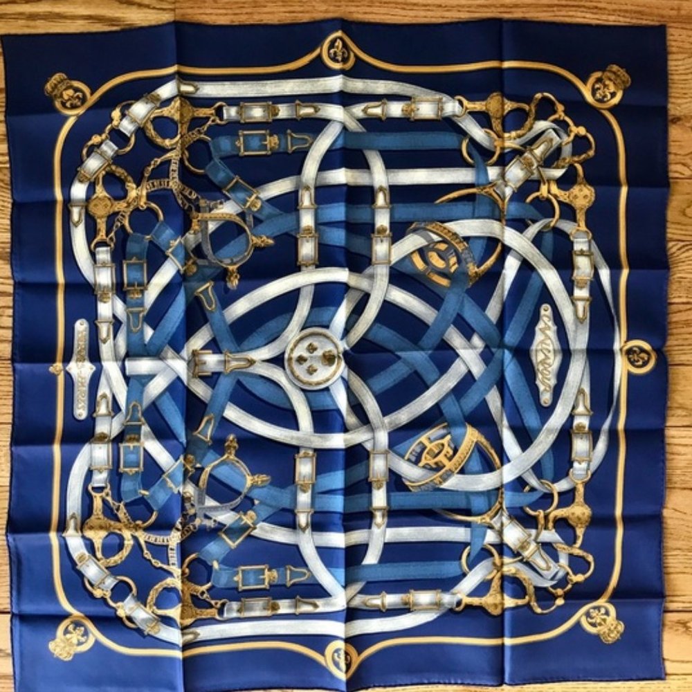 NEW Authentic Hermes Carre silk Scarf